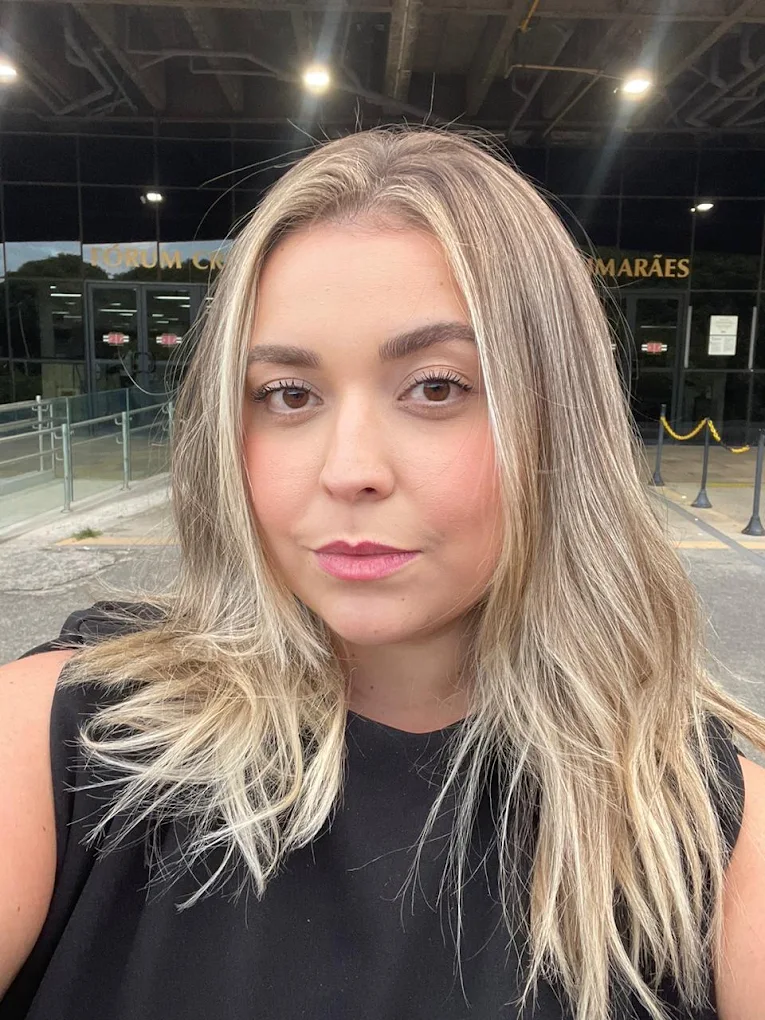 Camilla Santos, advogada criminalista